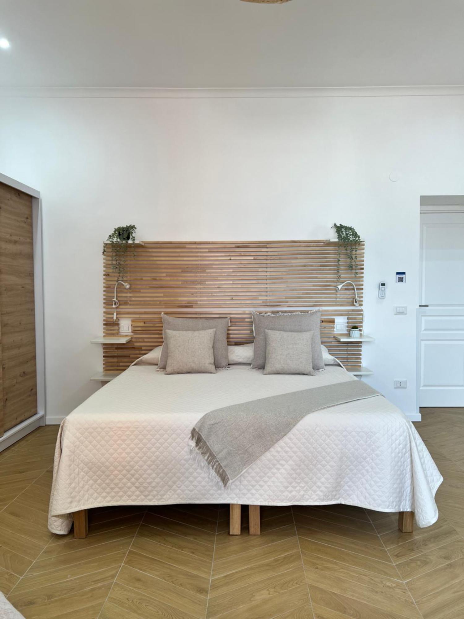 Gennarino Apartments - Panorama Suite With Balcony And Urban Loft Naples Extérieur photo