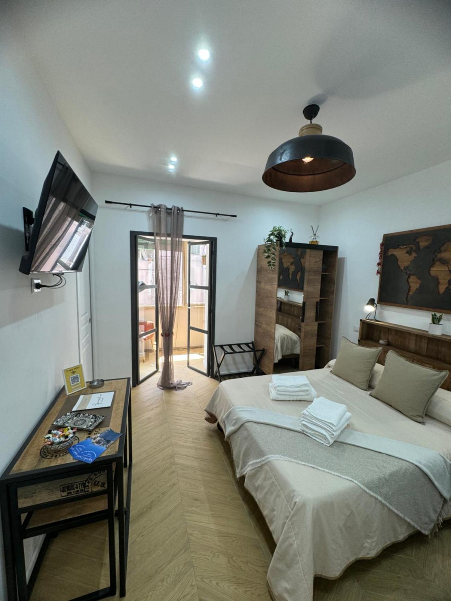 Gennarino Apartments - Panorama Suite With Balcony And Urban Loft Naples Extérieur photo